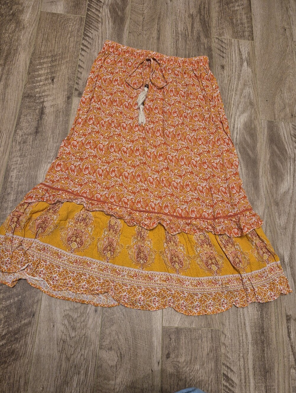 Cynthia Rowley Women's Boho Floral Paisleu Orange Viscose Midi Skirt Size Small - Picture 2 of 6